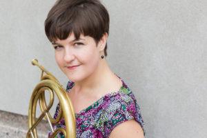 Elisabeth Axtell, horn
